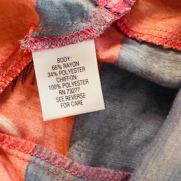 #44 SIMPLY VERA VERA WANG ~ Pink and Blue Sleeveless Blouse w/Chiffon Detail - Picture 5 of 8